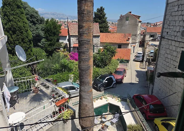 Проживання в сім'ї Deluxe Relaxation *